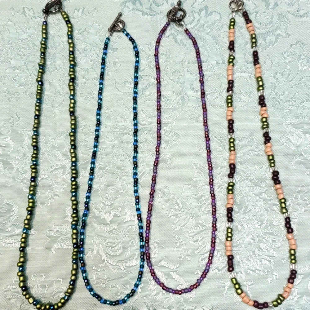 J & R Gems & Jewelry. very comfortable
